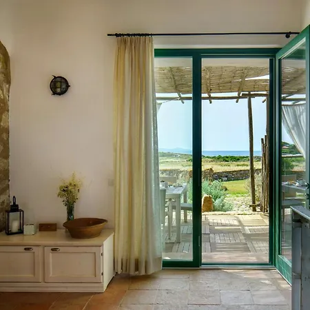 Apartment Vista Mare Fronte Scogli A San Pietro Carloforte (Isola di San Pietro)